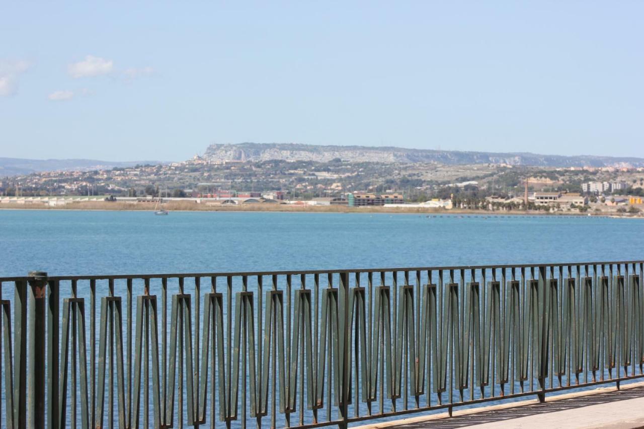Siroikia Luxury Apartments Συρακούσες Εξωτερικό φωτογραφία
